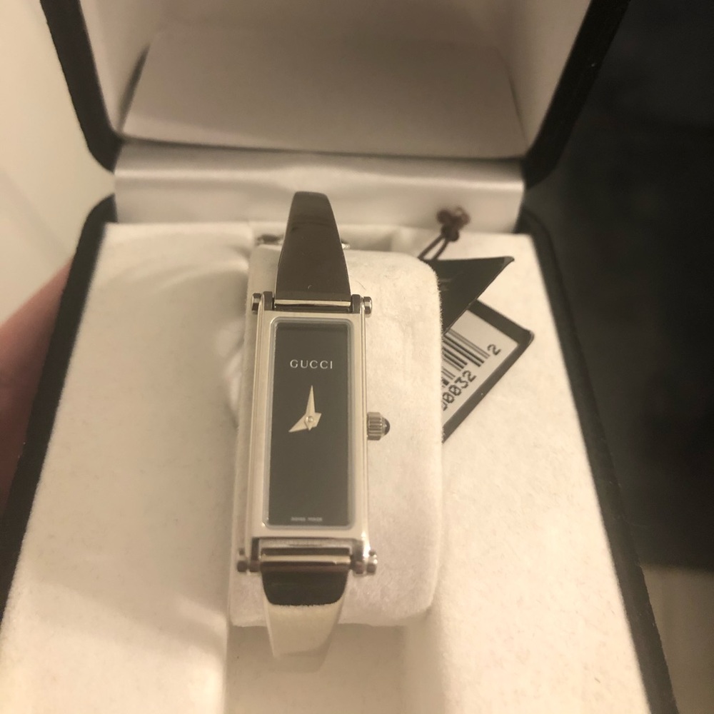 GUCCI Watch 1500L Bangle SS women’s watch